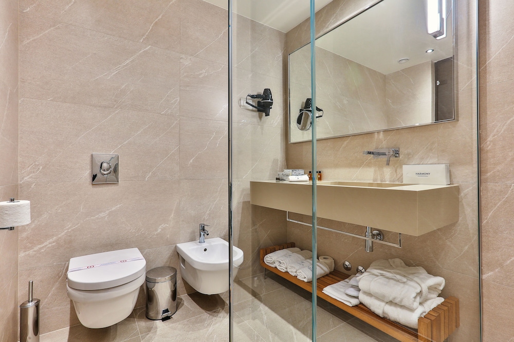 Hotel Kalos 24/64