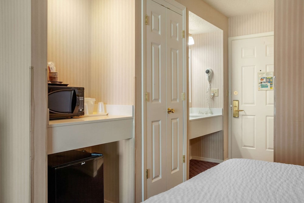 Wintergreen Hotel & Conference Center 16/49