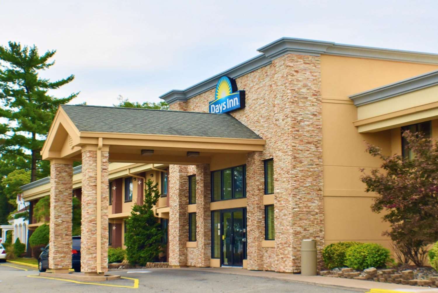 Days Inn by Wyndham Wayne 3/23
