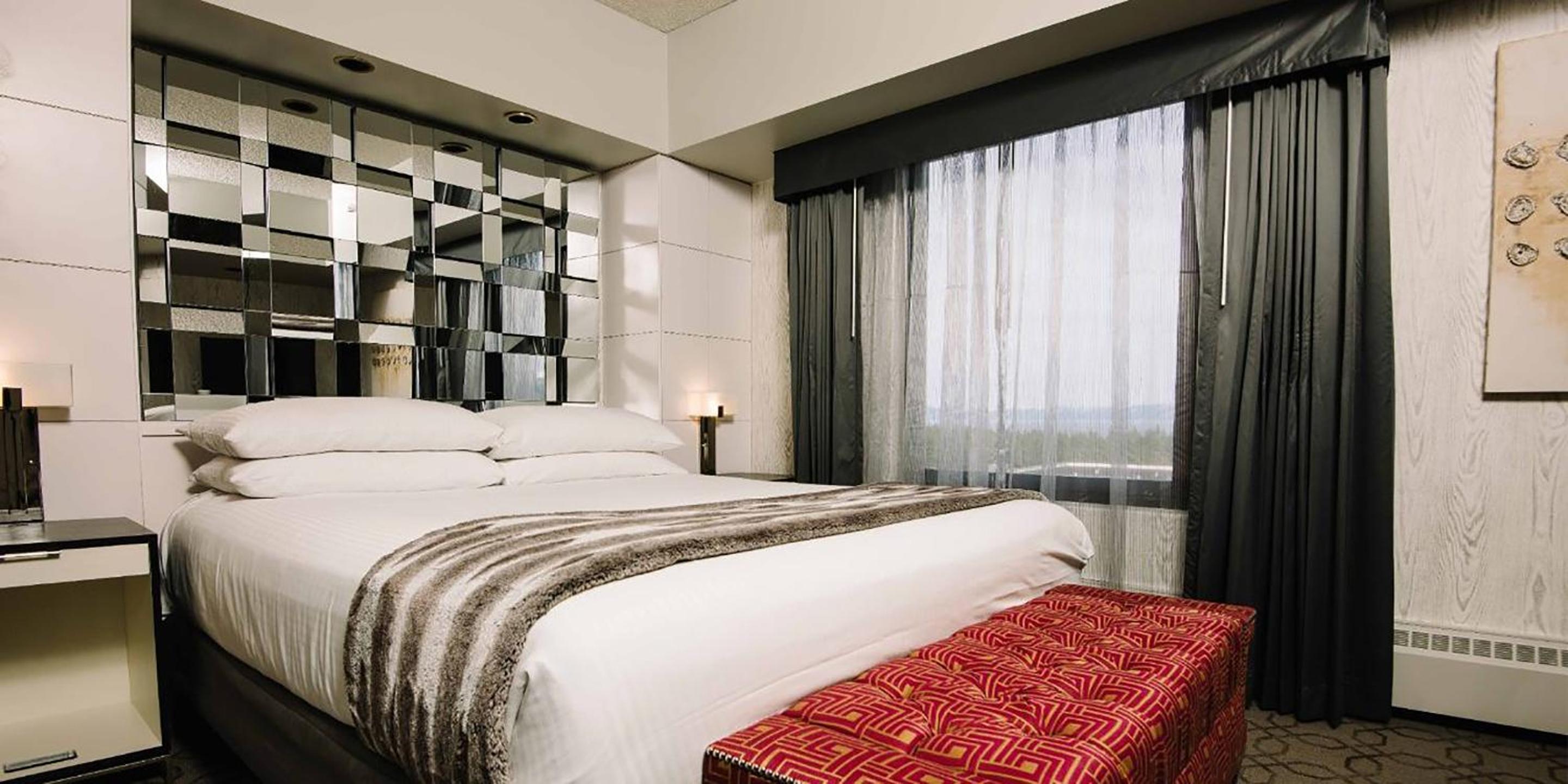 Tahoe, Suite, King Bed, Sofa, Smoking