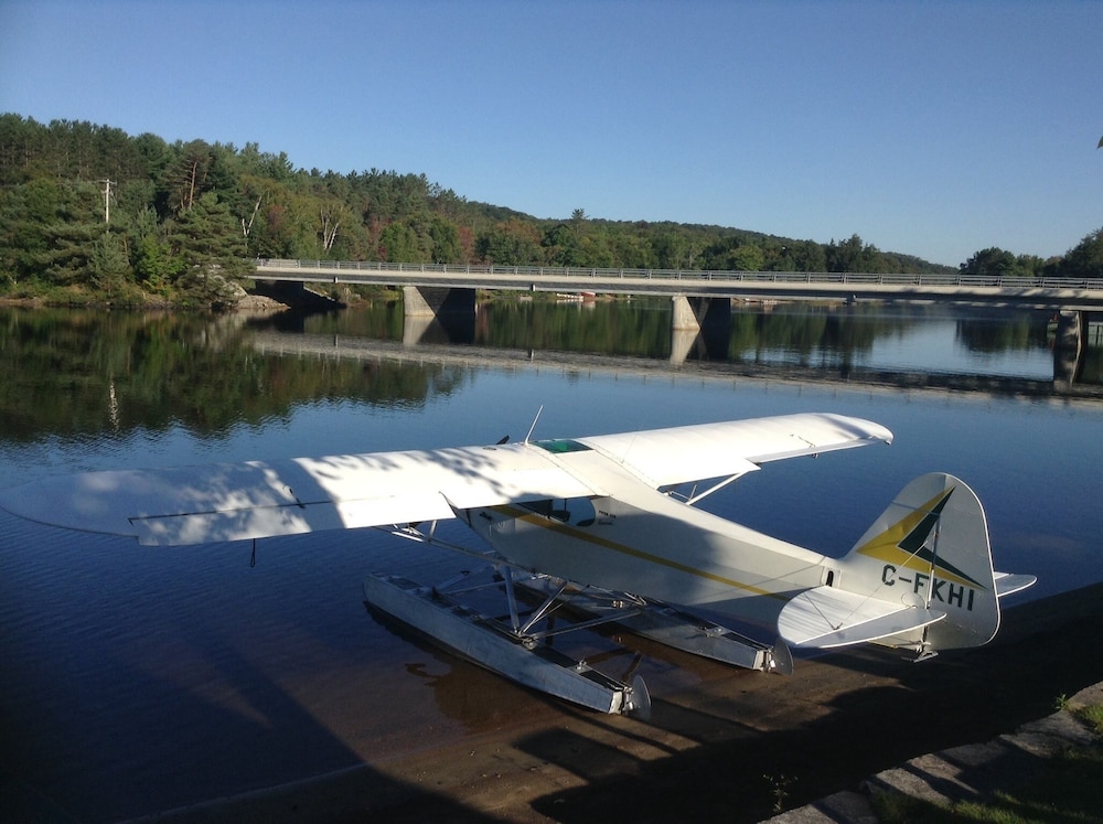 Algonquin Lakeside Inn 43/50