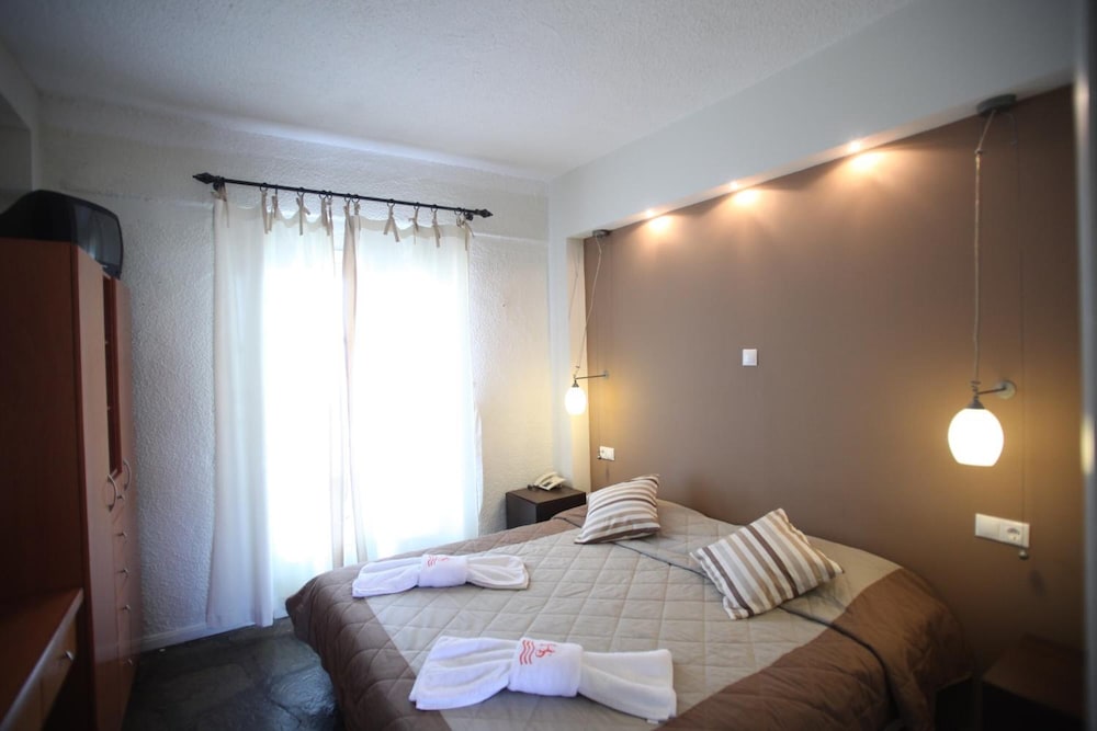 Stamos Hotel 15/48