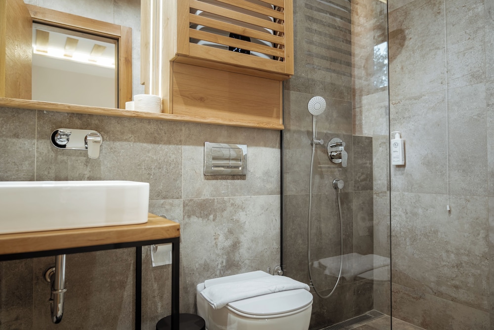 Angelina Apart Hotel&Spa Divcibare 76/83