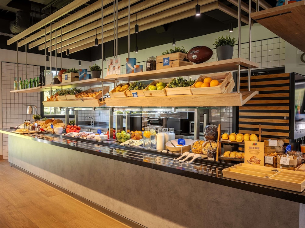 ibis budget Madrid Aeropuerto 47/58