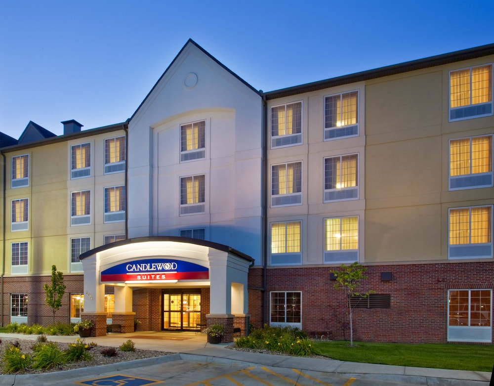 Candlewood Suites Omaha Airport 3/26