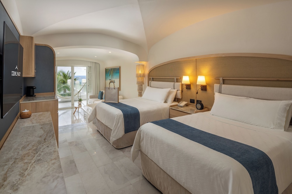 3 Bedrooms, Suite, Villa, King Bed, 4 Double Beds