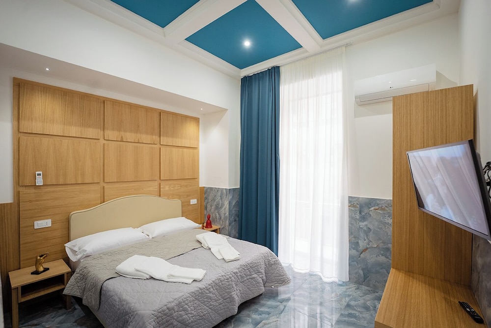 Superior, Double Bed, Annex