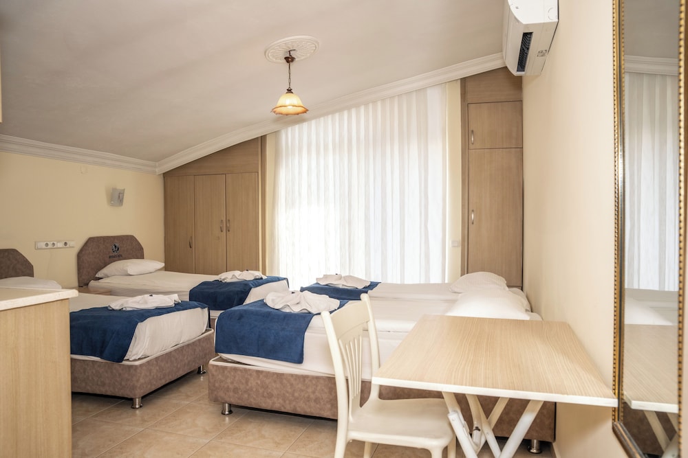 Berrak Su Hotel 21/50