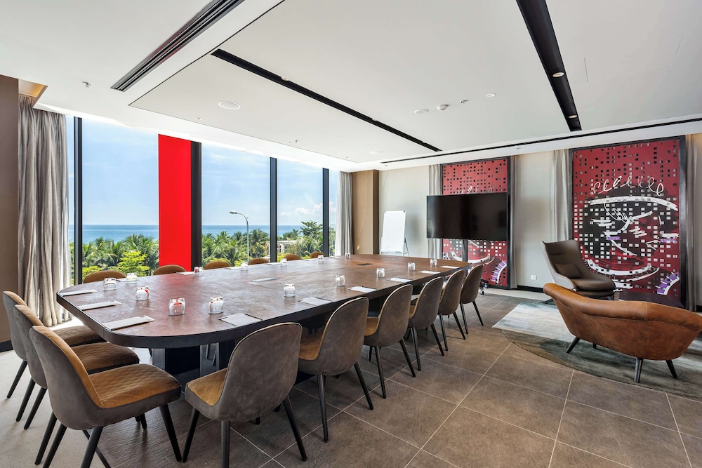 Radisson RED Danang 38/50