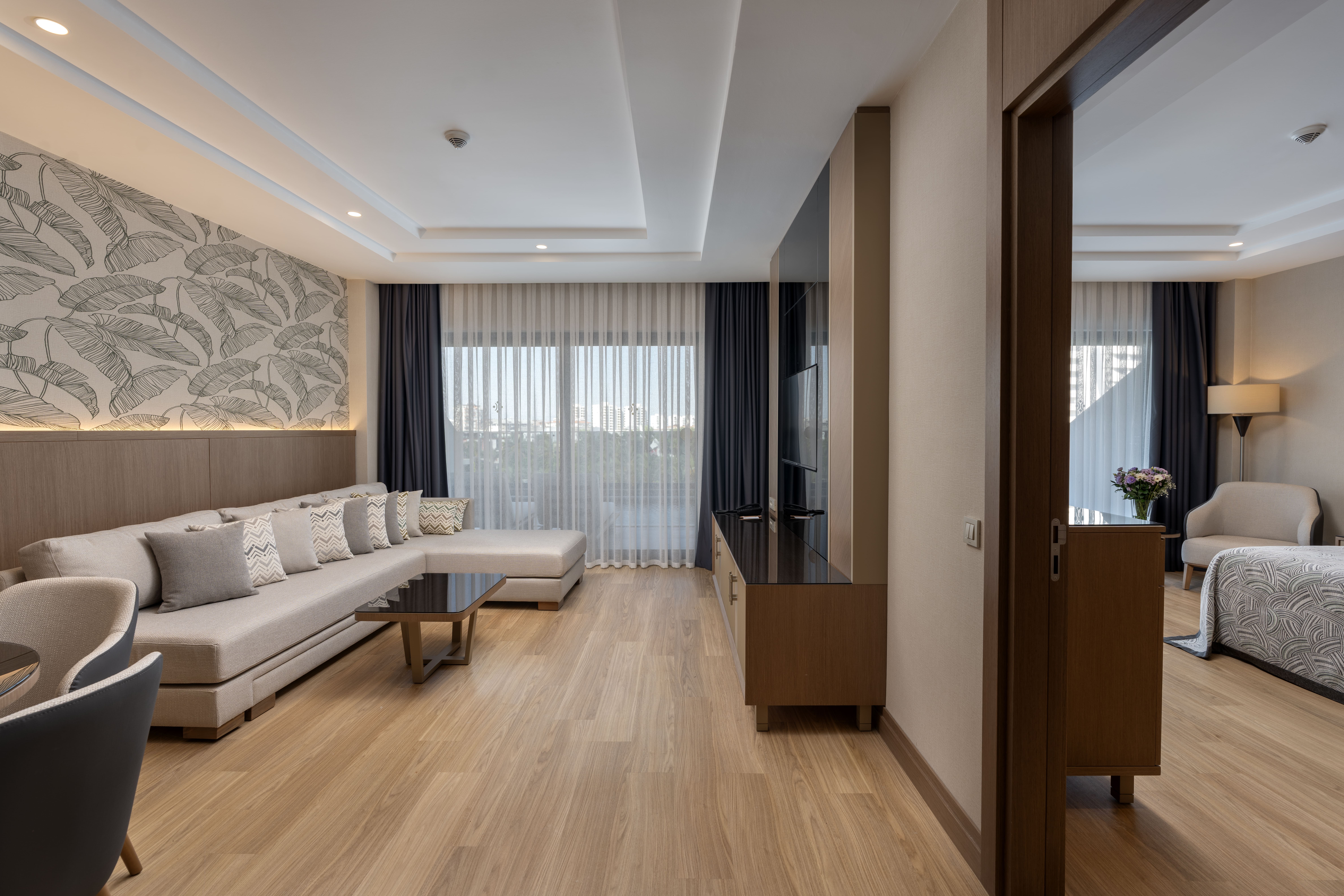 Swim Up, Family, Suite، Miracle Resort Hotel 6/6