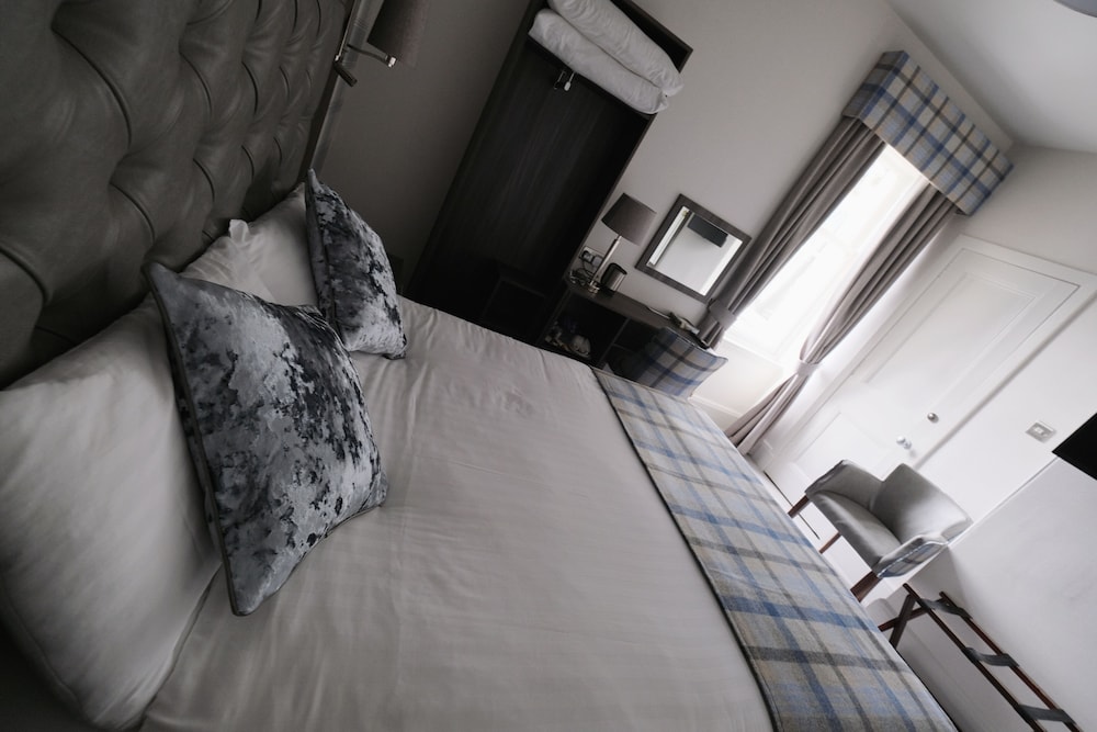 Fife Lodge 21/49
