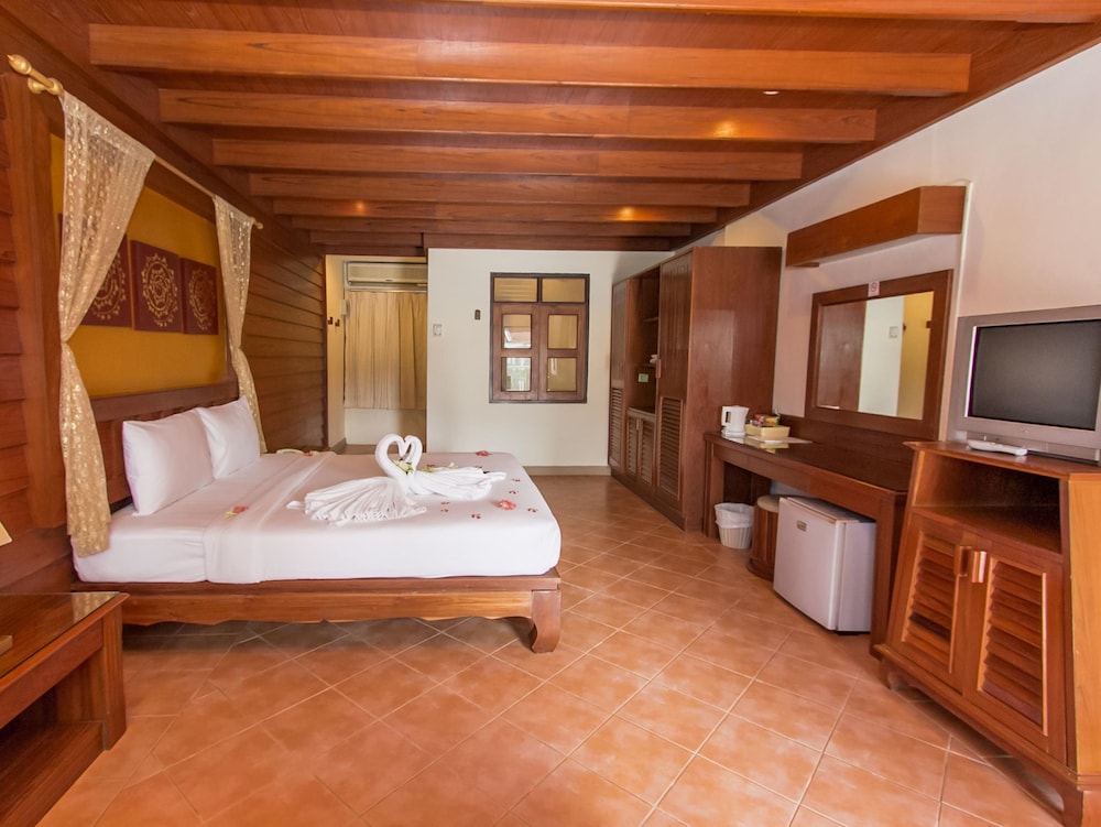 SUPERIOR, DOUBLE BED