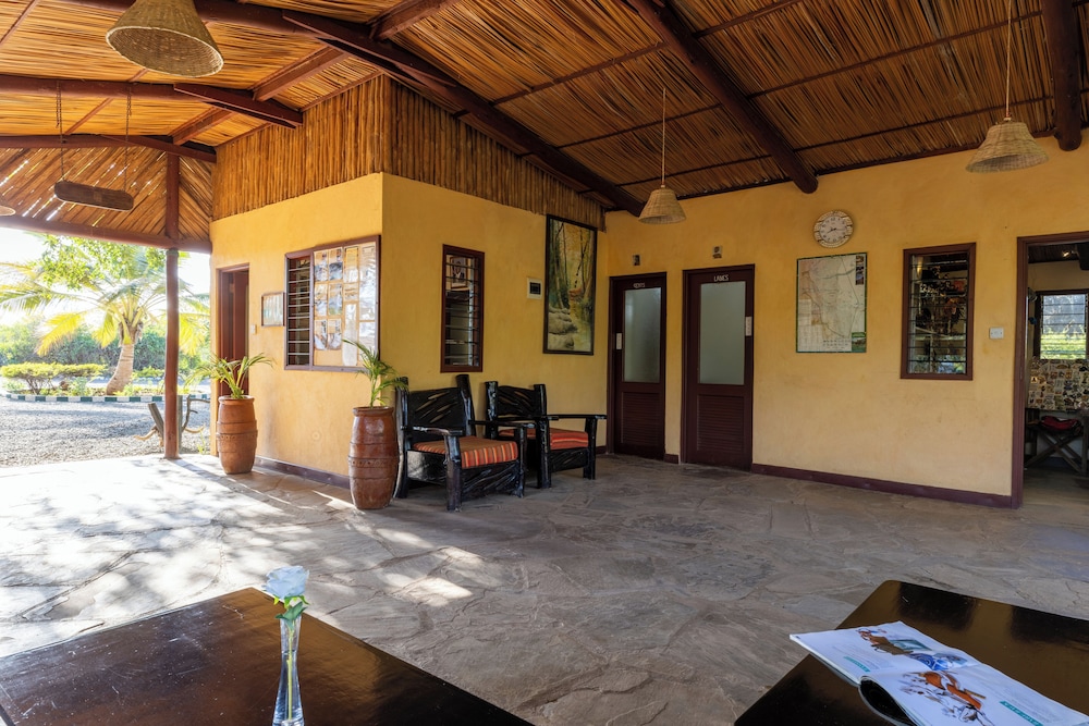 Sentrim Tsavo Lodge 18/42