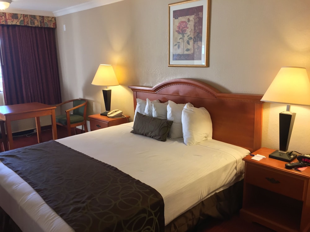 Chula Vista Inn 35/61