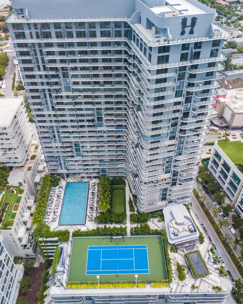 Hyde Midtown Miami 2/70