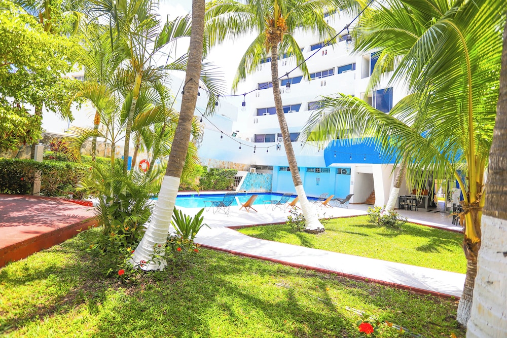 CARIBE INTERNACIONAL CANCUN 58/71