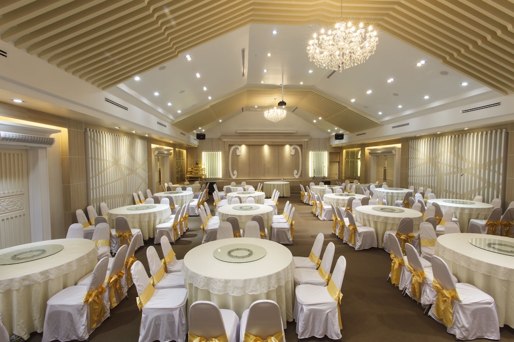 Nantrungjai Boutique Hotel 38/46