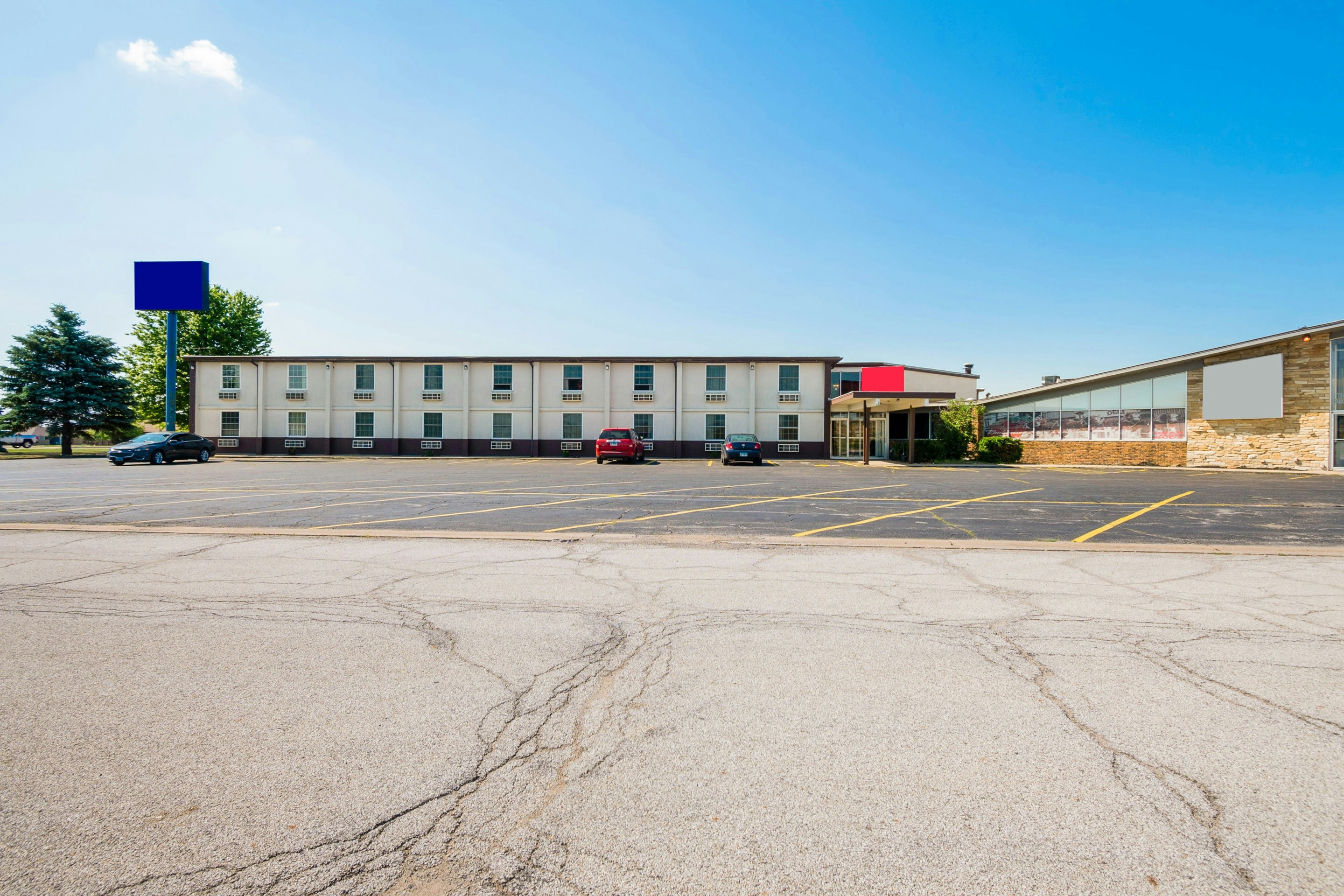 OYO Hotel Morton/Peoria IL I-74 17/21