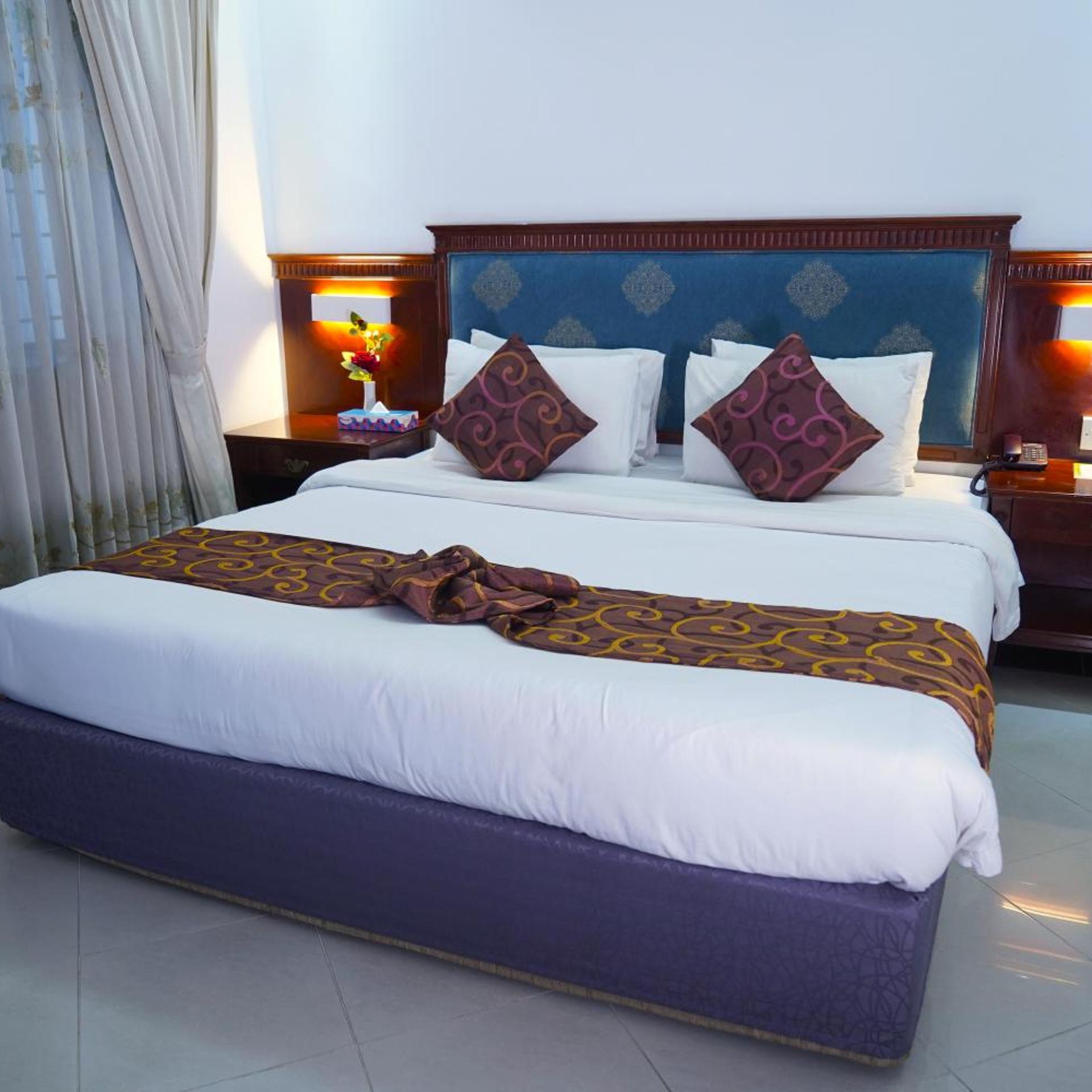 Hotel West Valley 14/36