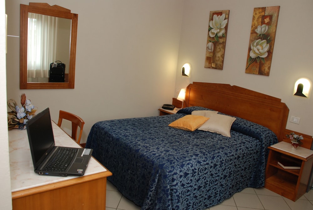 Hotel Marzia 20/34