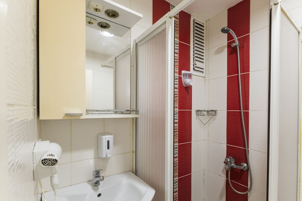 Taxim Elegance Suites 50/50
