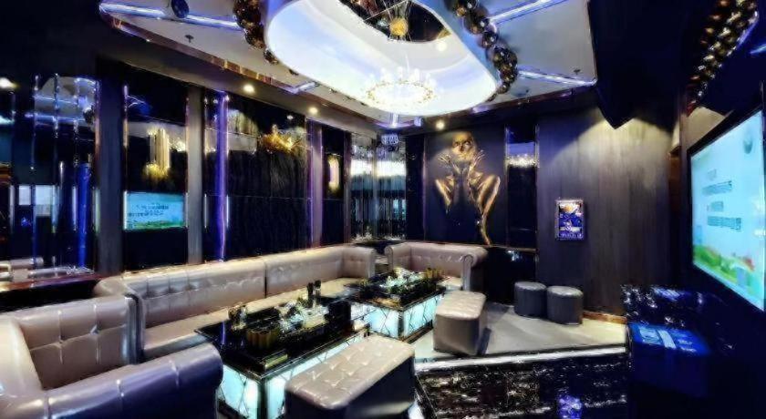 Venus Royal Hotels (Zhongshan Dongfeng Center) 31/50