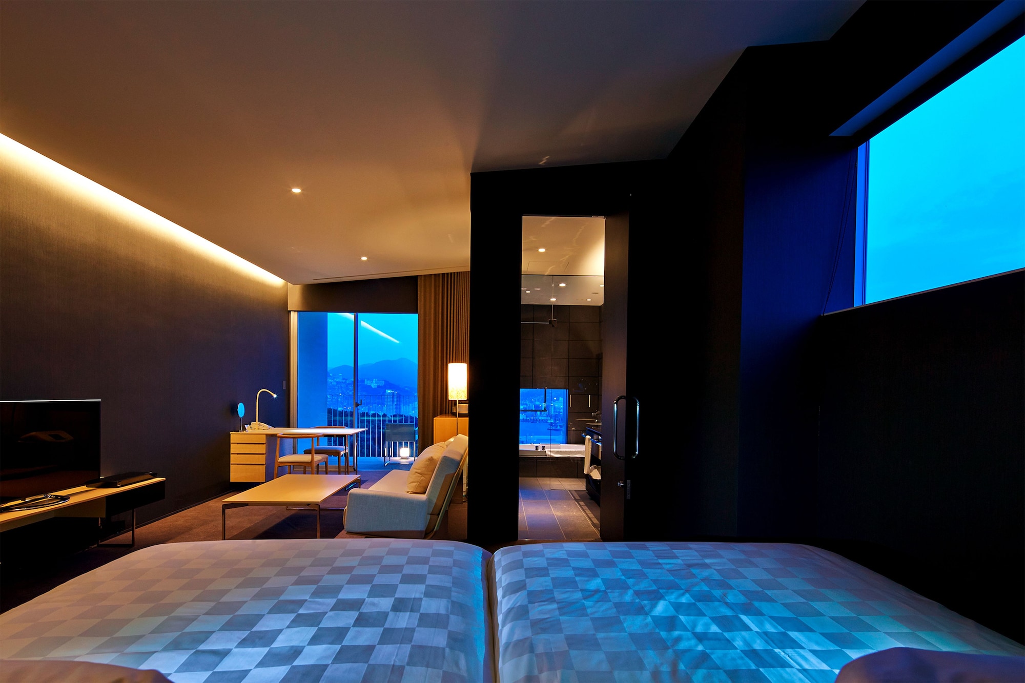 Harbor, Premium, Luxury, Suite, 2 Double Beds, Jetted Tub, New Building