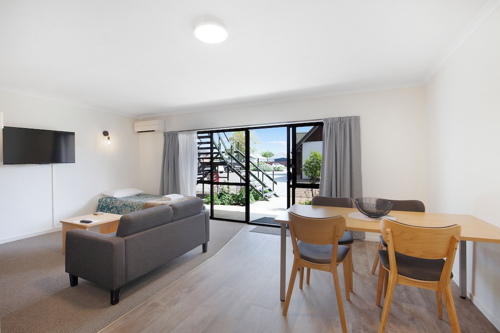 Garden City Motel 26/50