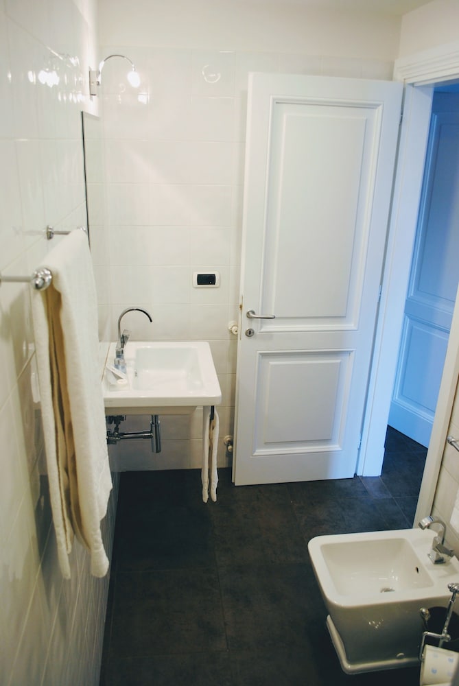 Guest House Cavour 278 24/56