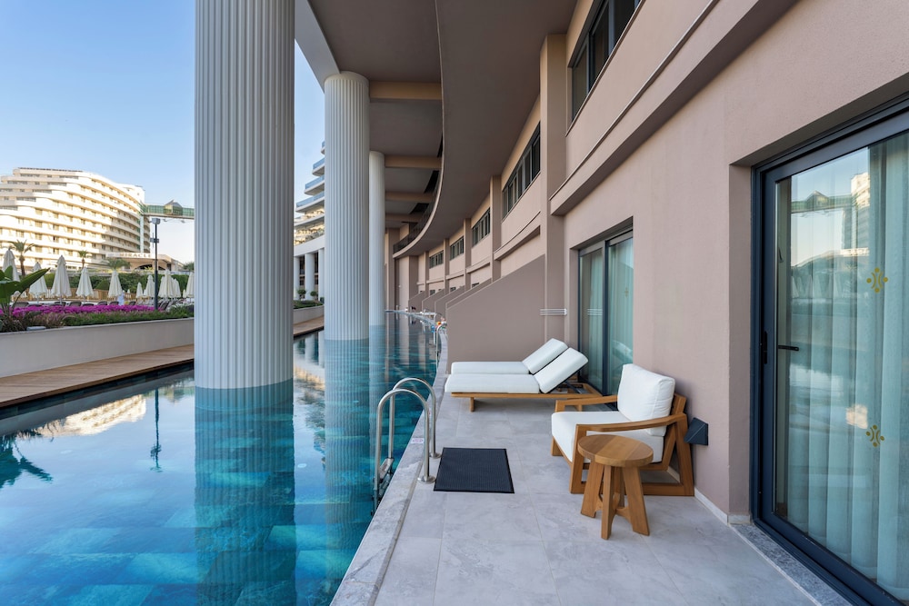 Miracle Resort Hotel 41/72