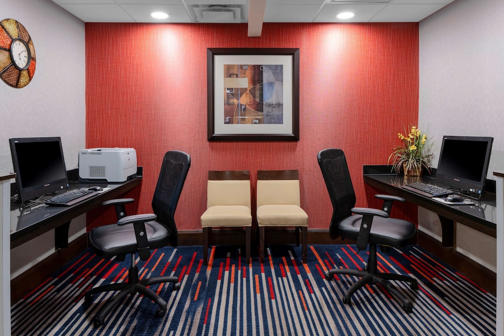 Hampton Inn Columbia Tn 28/29