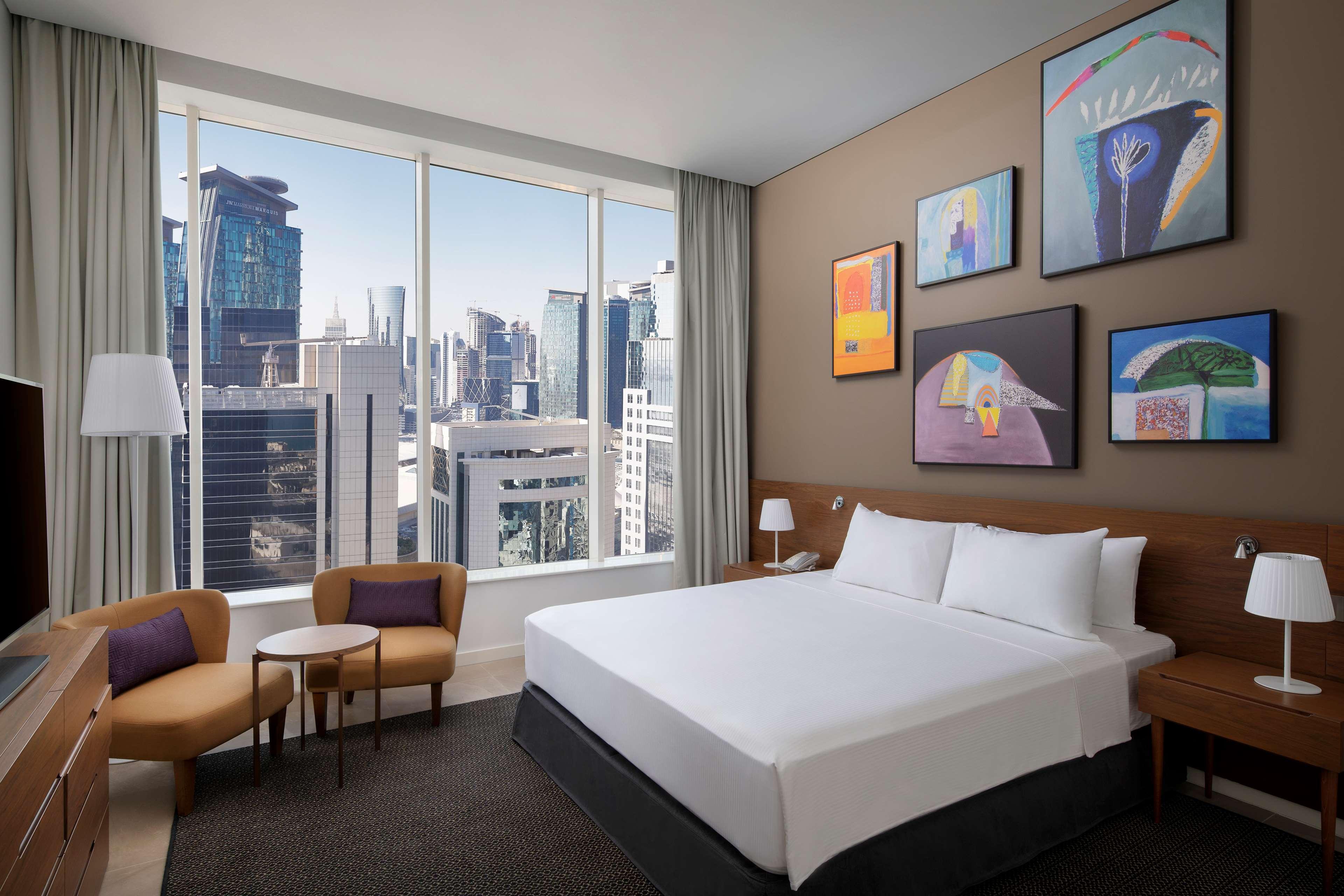 2 BEDROOMS, SUITE, ACCESSIBLE