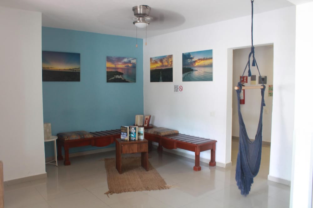 Hotel Punta Esmeralda 30/44