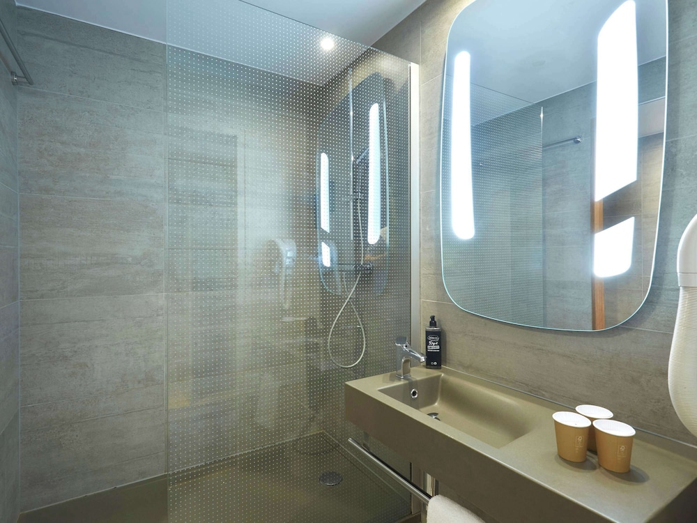 Ibis Annemasse 45/50