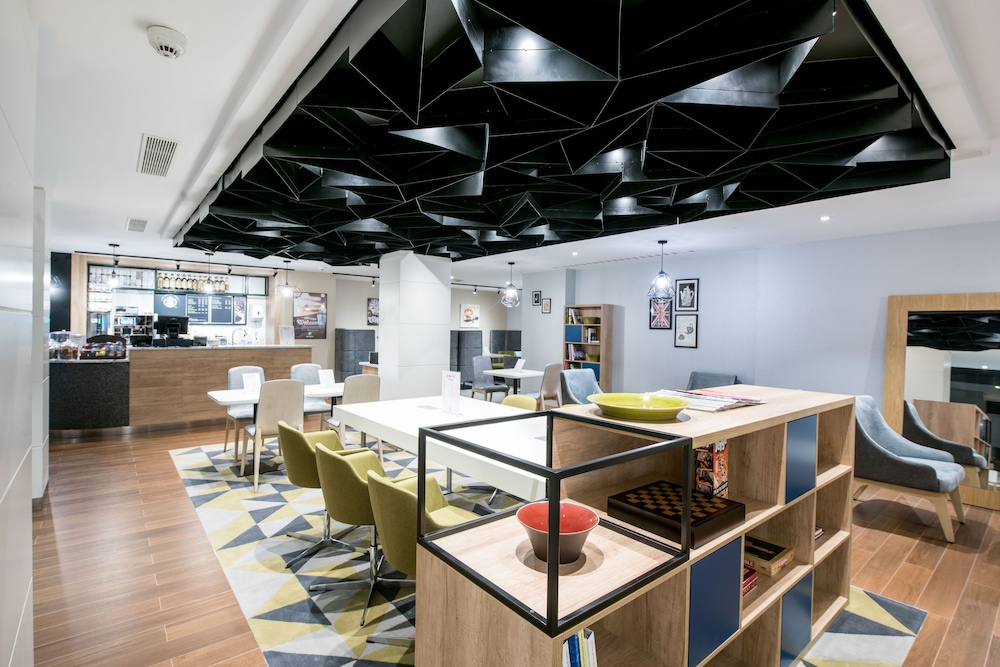 Holiday Inn London - Kensington High St. by IHG 67/81