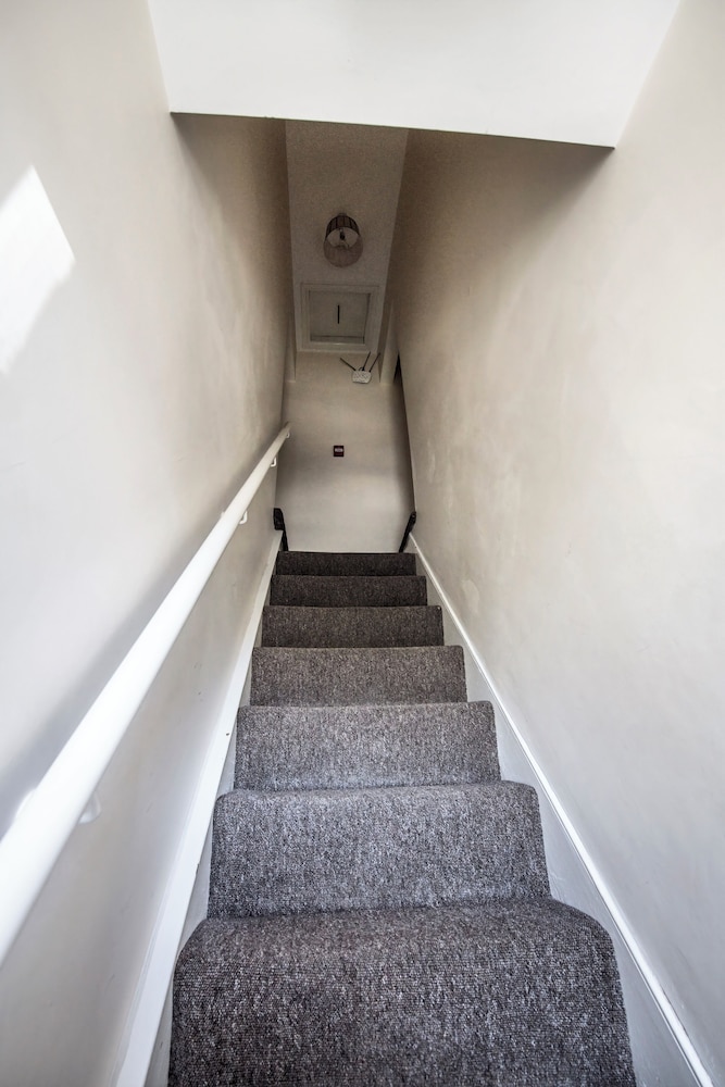 The Cornerhouse 27/49