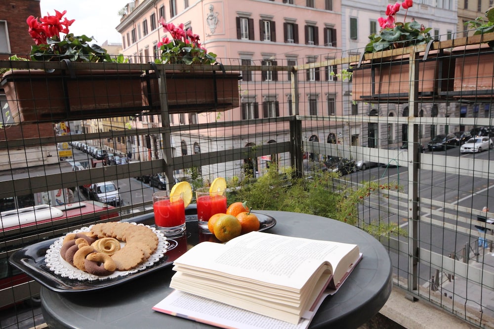 Hotel Principe Eugenio 52/61
