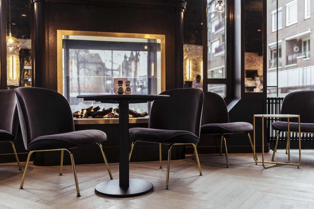 Theaterhotel de Oranjerie 42/61