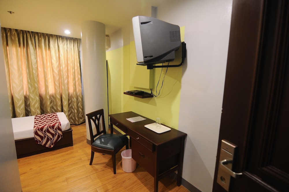 Regency Inn 36/36
