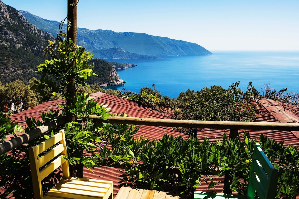 Deep Ocean Camping - Adults Only 30/38