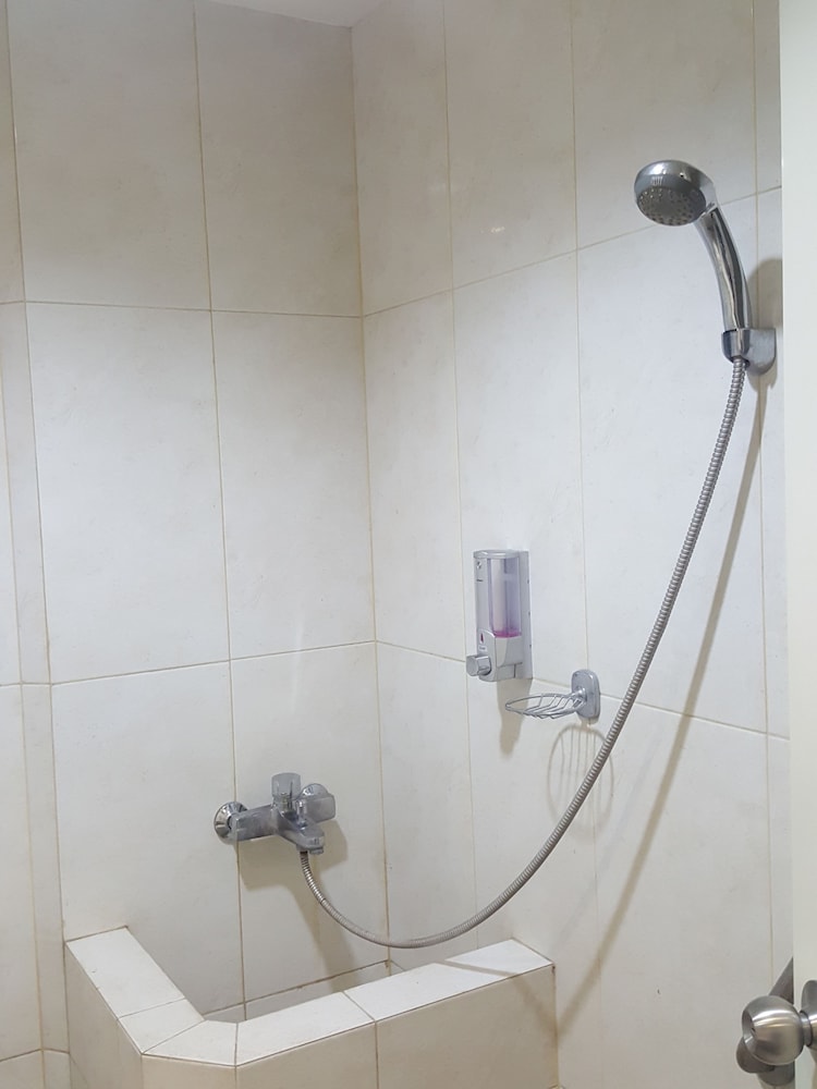 Hotel Kharisma 53/53