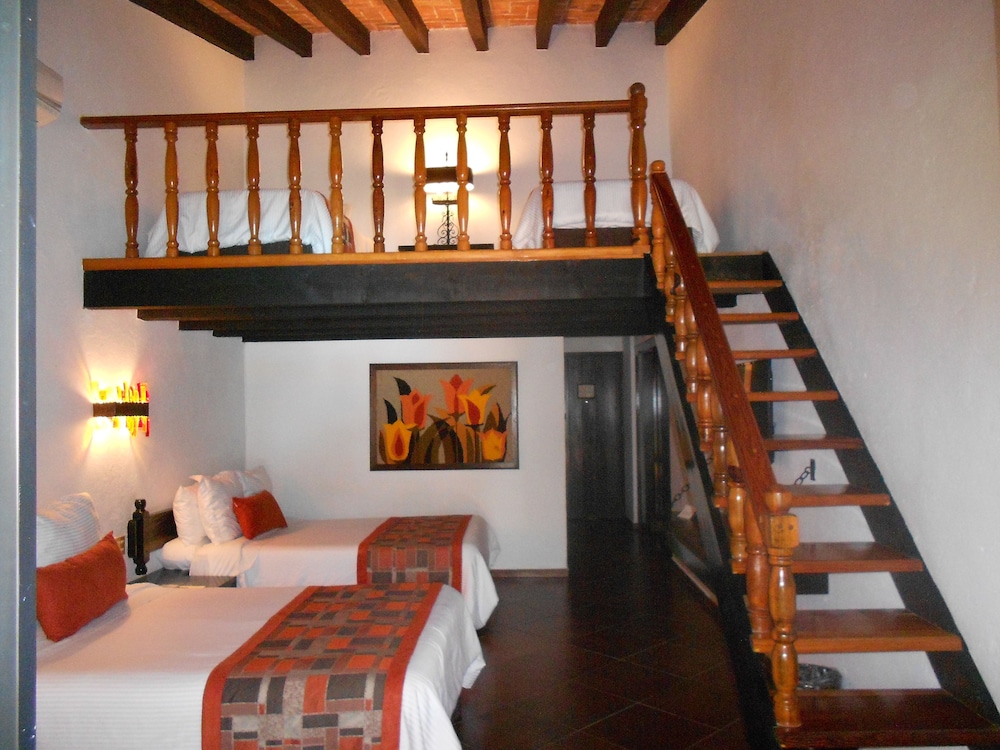 Hotel Hacienda Taboada 52/70