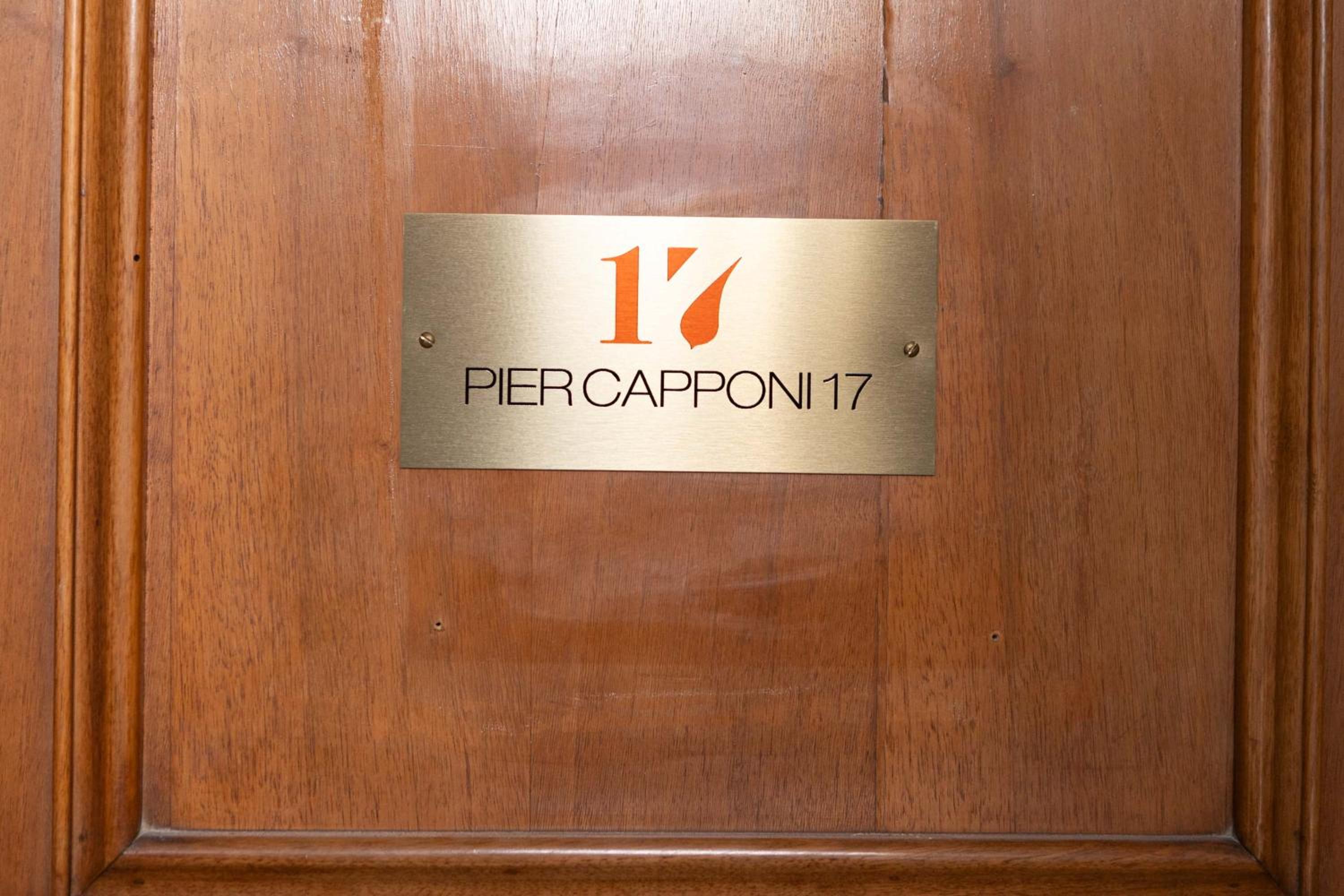 Pier Capponi 17 Room & Suites 7/11