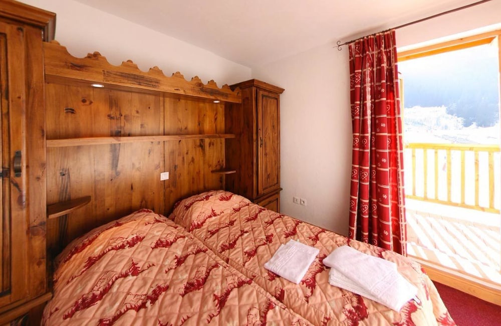 Chalet des Neiges - Oz en Oisans(Sat arr/dep only 8/50