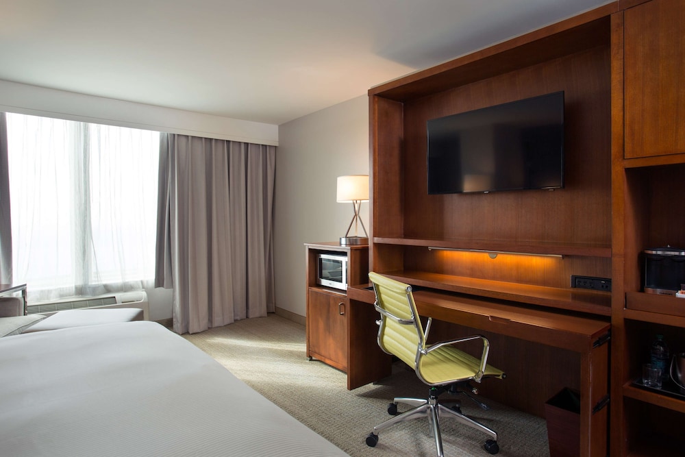 Doubletree By Hilton Hotel Biloxi 28/61