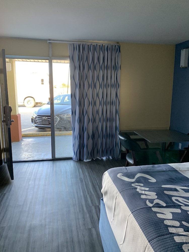 Days Inn by Wyndham Okmulgee 8/15