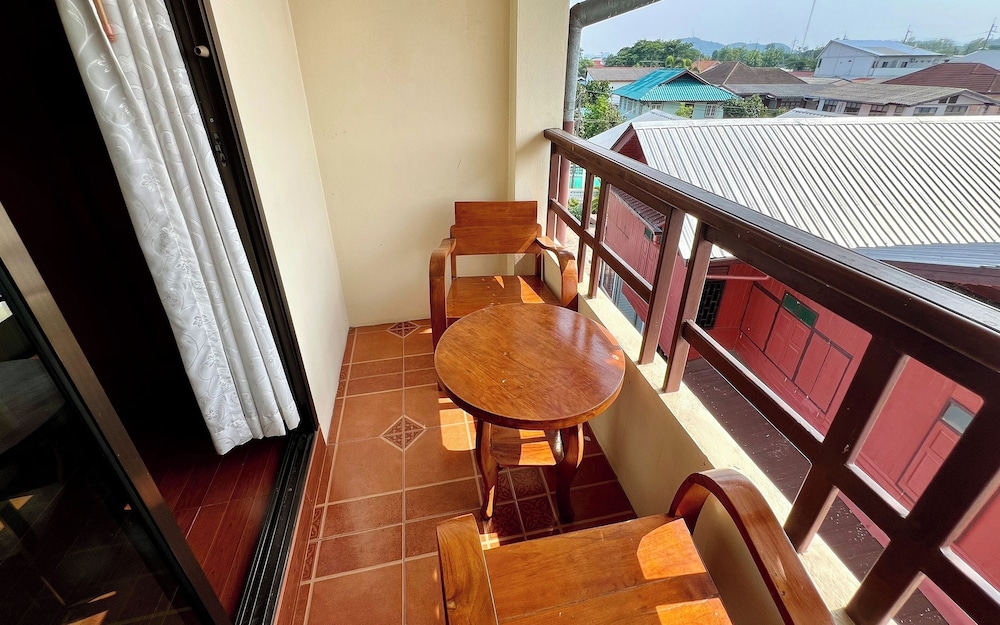 Sawadeelanna Hotel 54/63