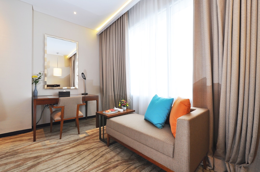 Gumaya Tower Hotel Semarang 57/73