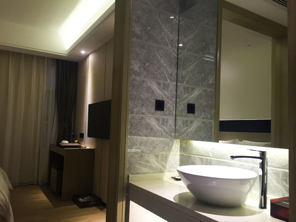 Paco Hotel Guangzhou Tiyu Xilu Metro Branch 50/50
