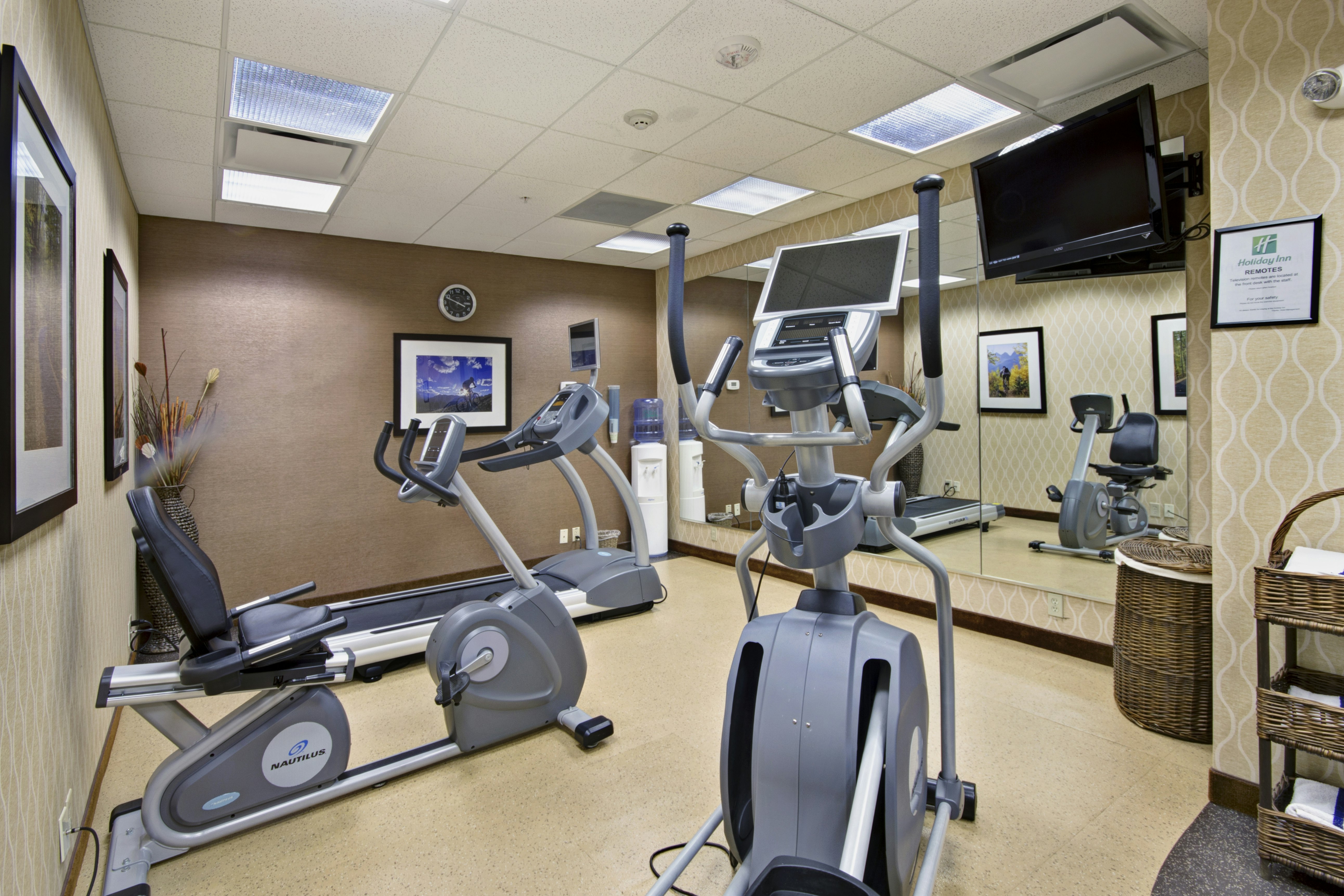 Holiday Inn Christiansburg Blacksburg 28/53